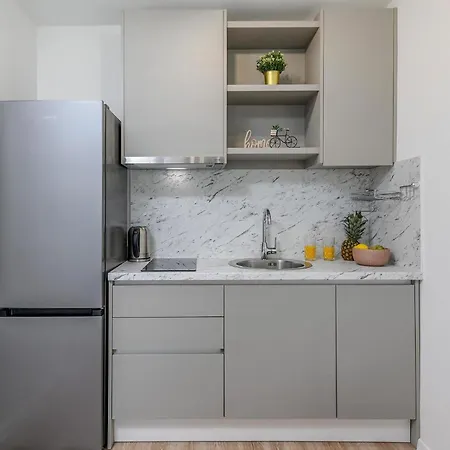 Awesome In With Kitchen * Rovinj