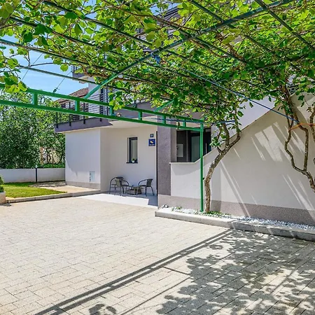 Awesome In With Kitchen