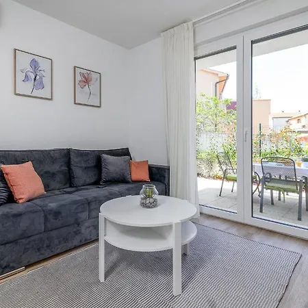 1 Bedroom Lovely In