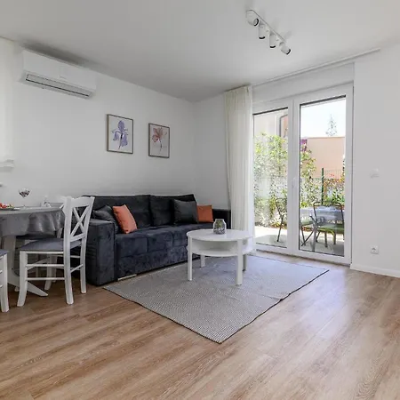1 Bedroom Lovely In *